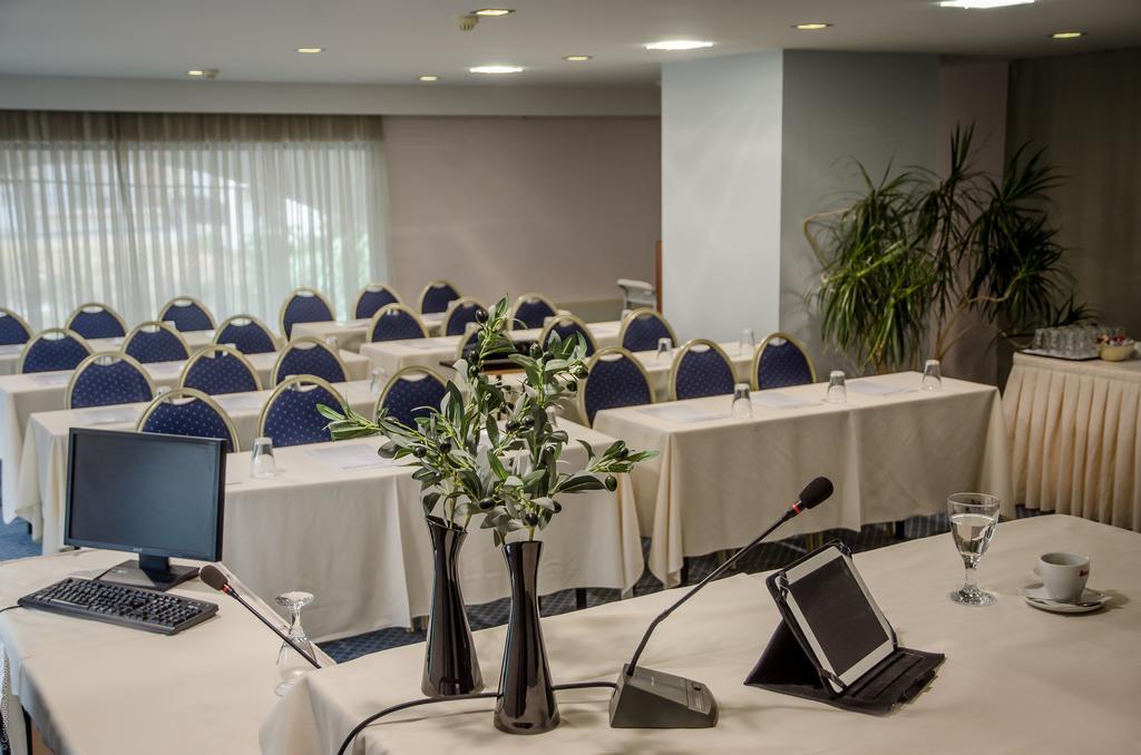 Agrinio Imperial Hotel Eksteriør billede