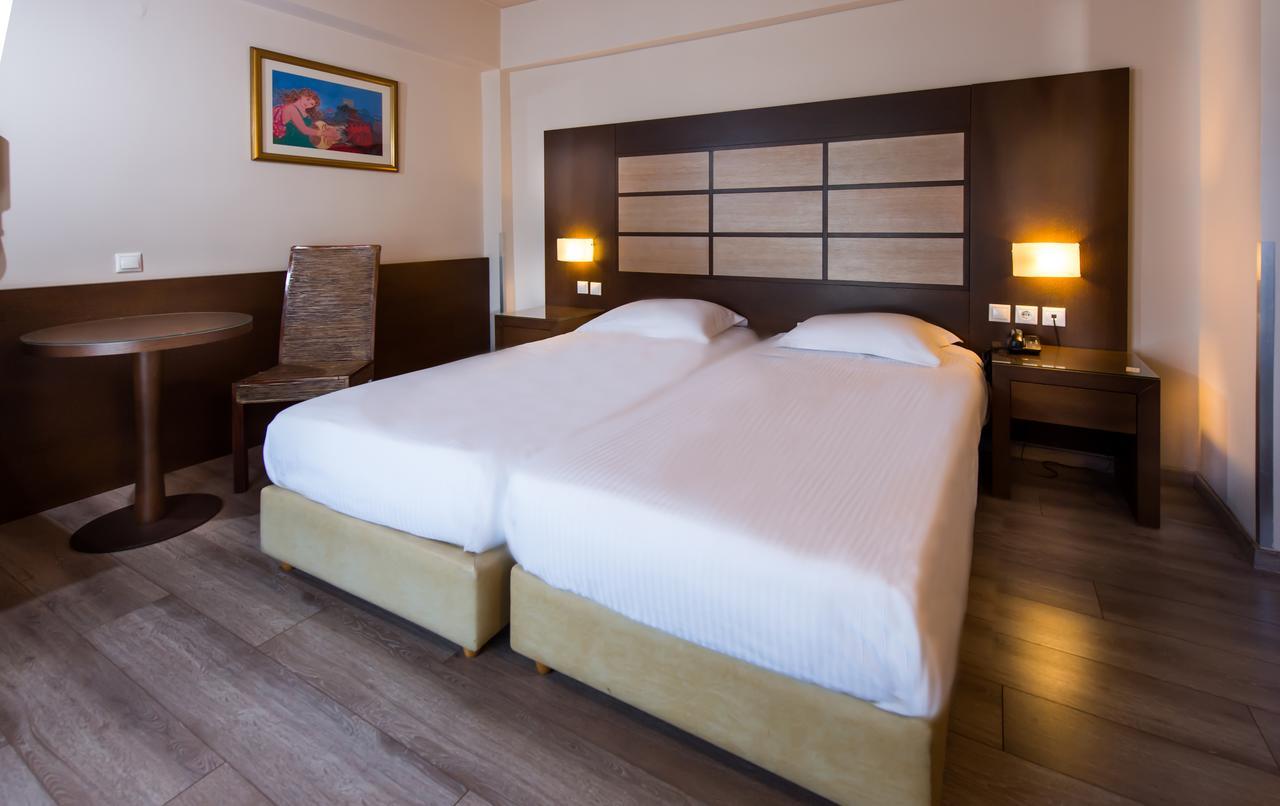 Agrinio Imperial Hotel Eksteriør billede